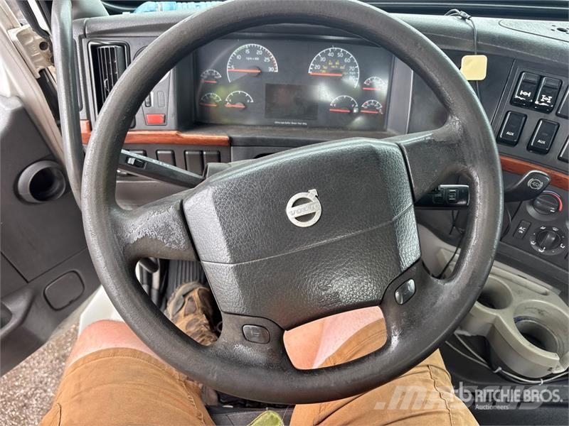 Volvo VNL Dragbilar