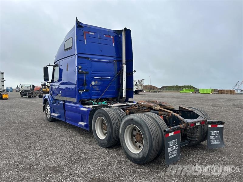 Volvo VNL Motrici e Trattori Stradali