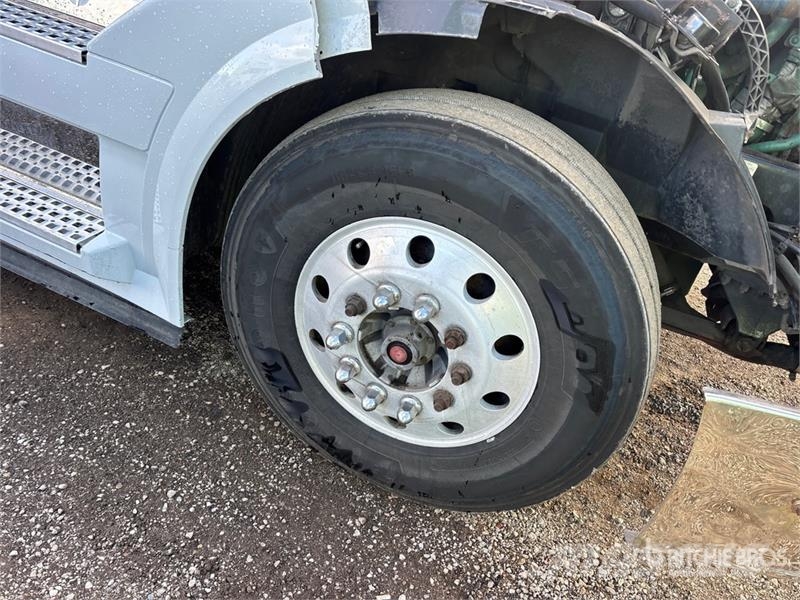 Volvo VNL Ťahače
