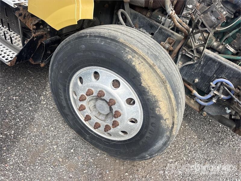 Volvo VNL Vlačilci