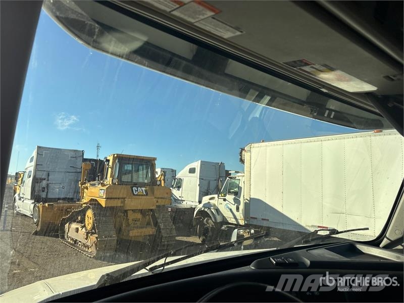 Volvo VNL Sattelzugmaschinen