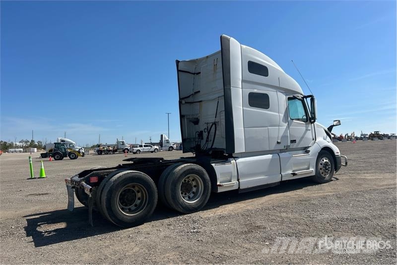 Volvo VNL Truck Tractor Units