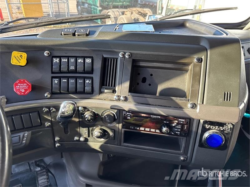 Volvo VNL Traktorske jedinice