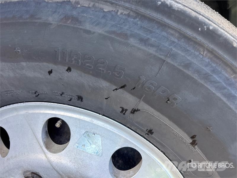 Volvo VNL Ťahače