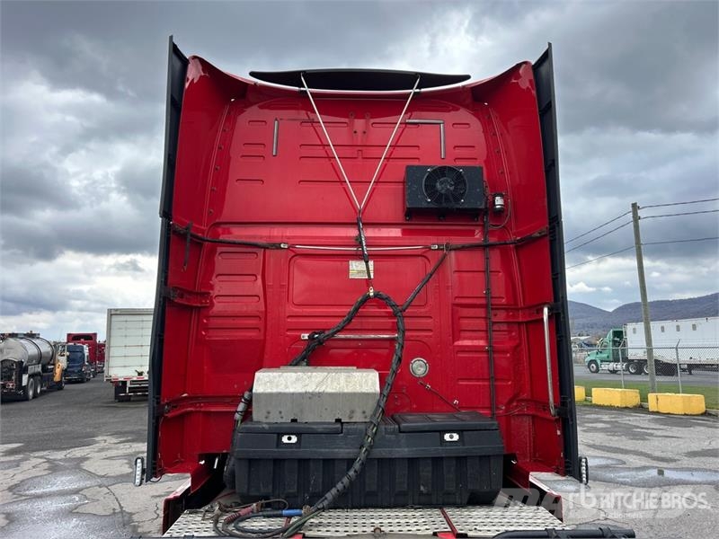 Volvo VNL Prime Movers