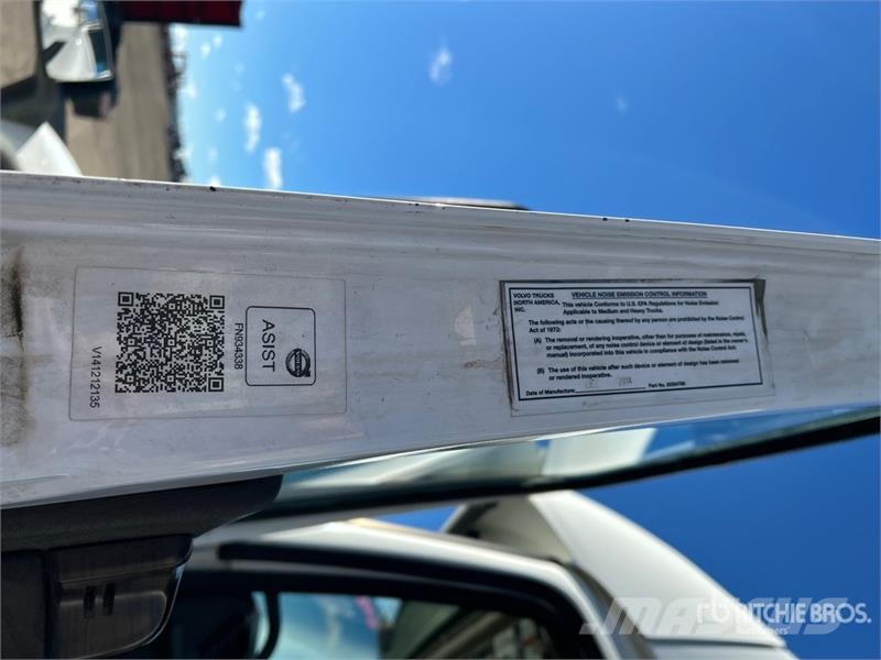 Volvo VNL 牵引车