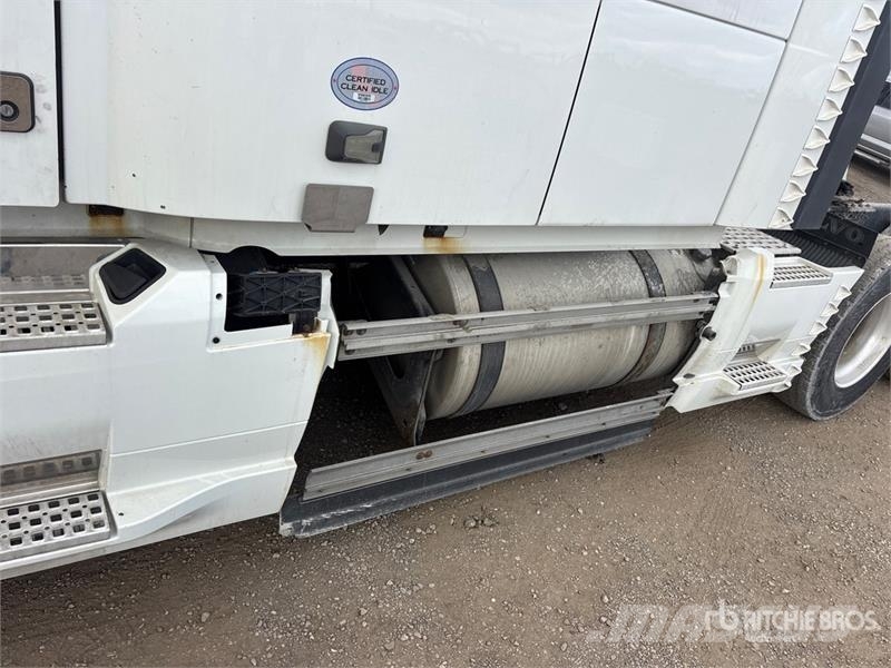 Volvo VNL Sattelzugmaschinen