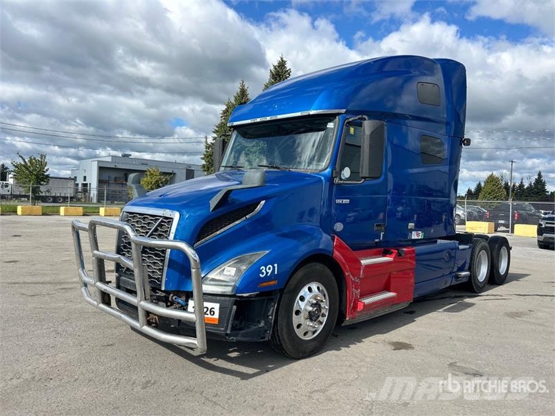 Volvo VNL Tractor Units