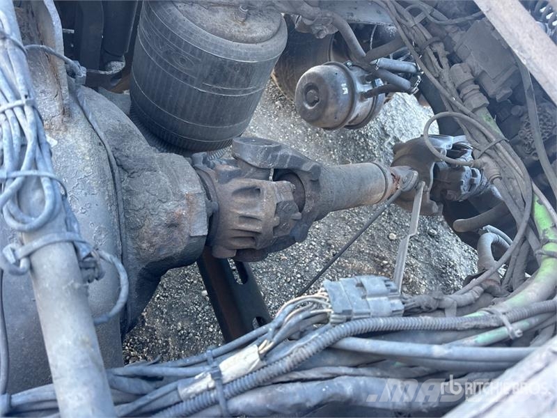 Volvo VNL وحدات الجر