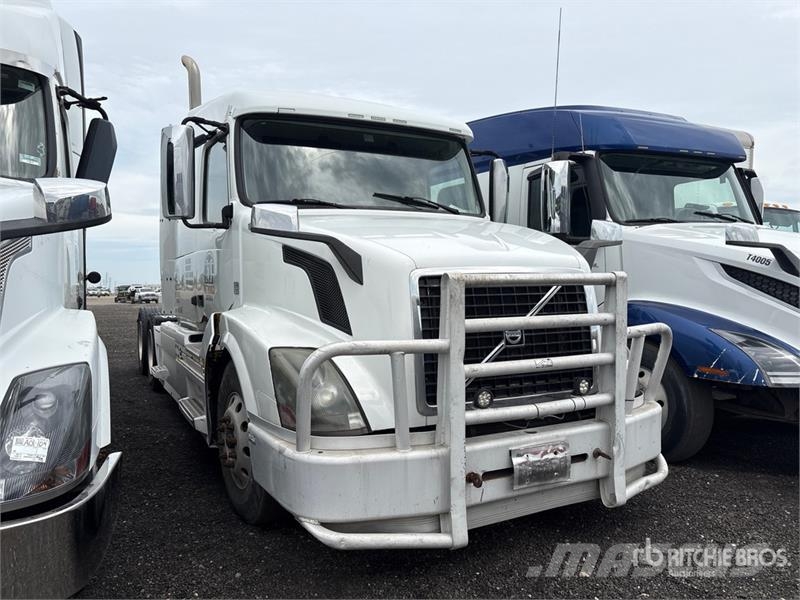 Volvo VNL Tractor Units
