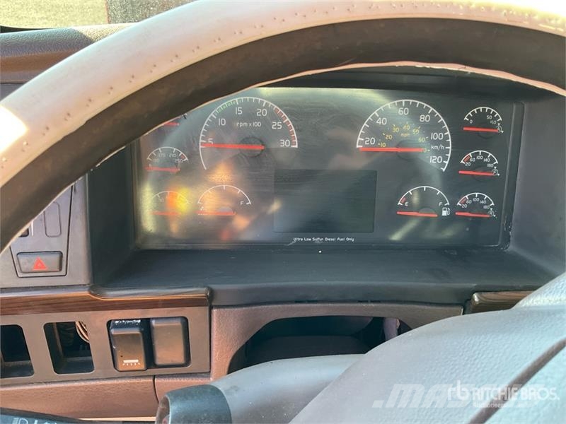 Volvo VNL Tegljači