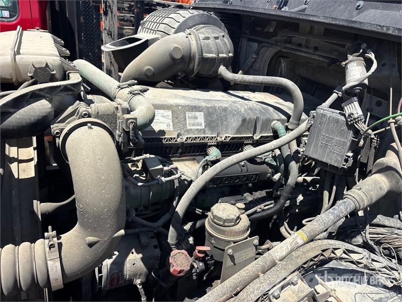 Volvo VNL Vilcēji