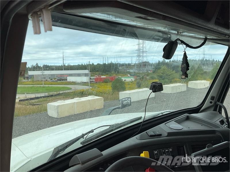 Volvo VNL Motrici e Trattori Stradali
