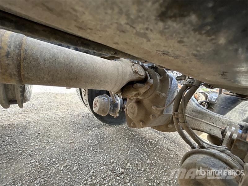 Volvo VNL وحدات الجر