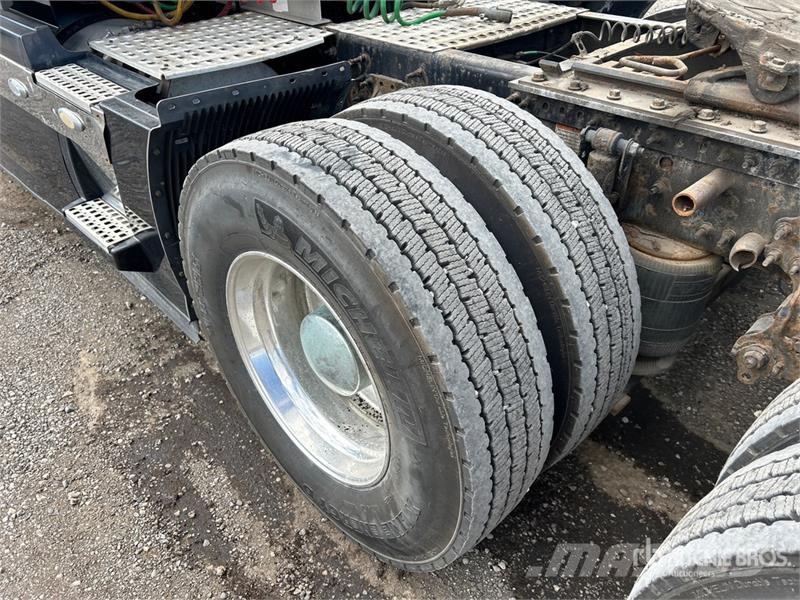 Volvo VNL Prime Movers