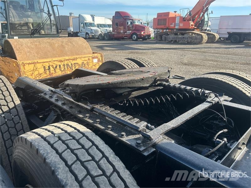 Volvo VNL Motrici e Trattori Stradali