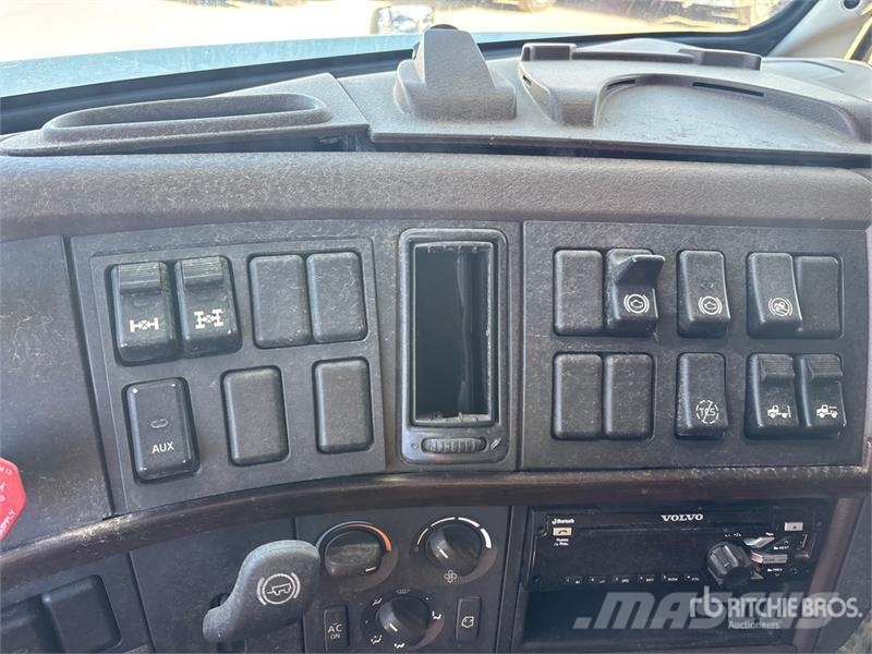 Volvo VNL Vilcēji