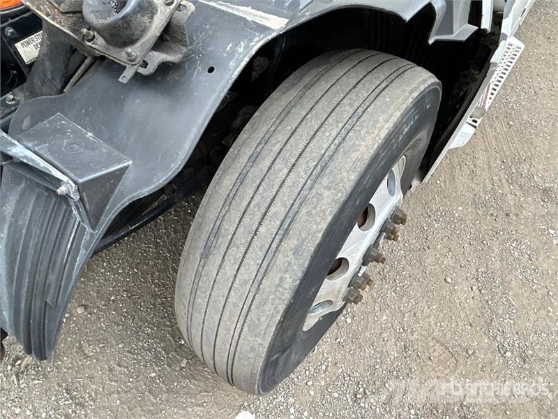 Volvo VNL Sattelzugmaschinen