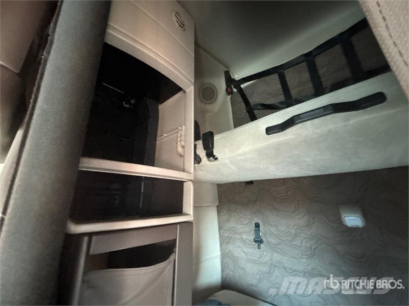 Volvo VNL Ťahače