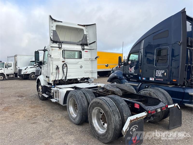 Volvo VNL Trekkers