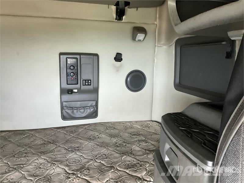 Volvo VNL Motrici e Trattori Stradali