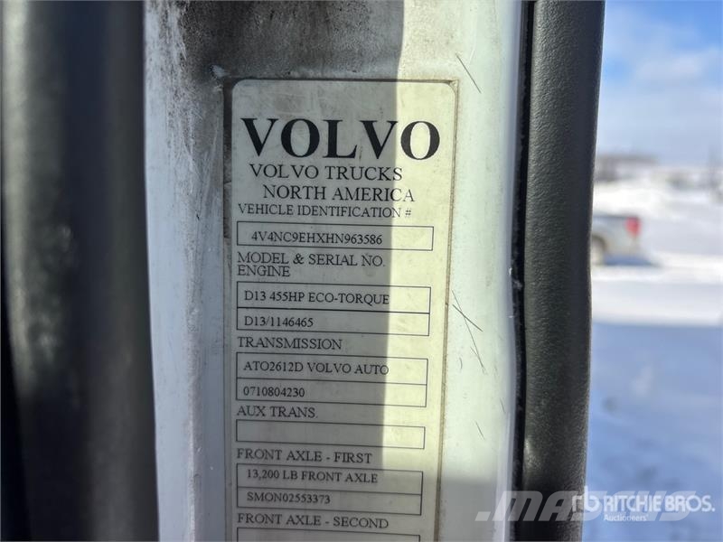 Volvo VNL Tractor Units