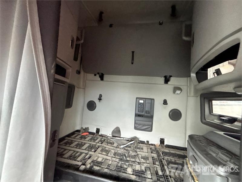 Volvo VNL Vlačilci