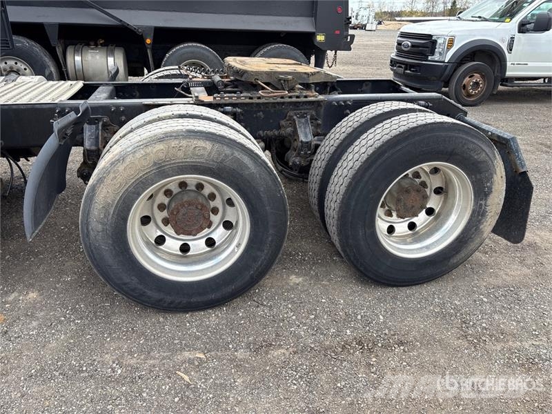 Volvo VNL Truck Tractor Units