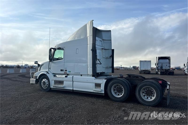 Volvo VNL Tractor Units