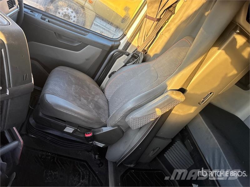 Volvo VNL Tracteur routier