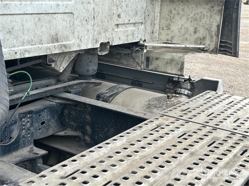 Volvo VNL Truck Tractor Units