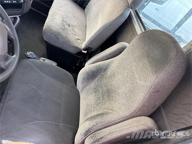 Volvo VNL Sattelzugmaschinen