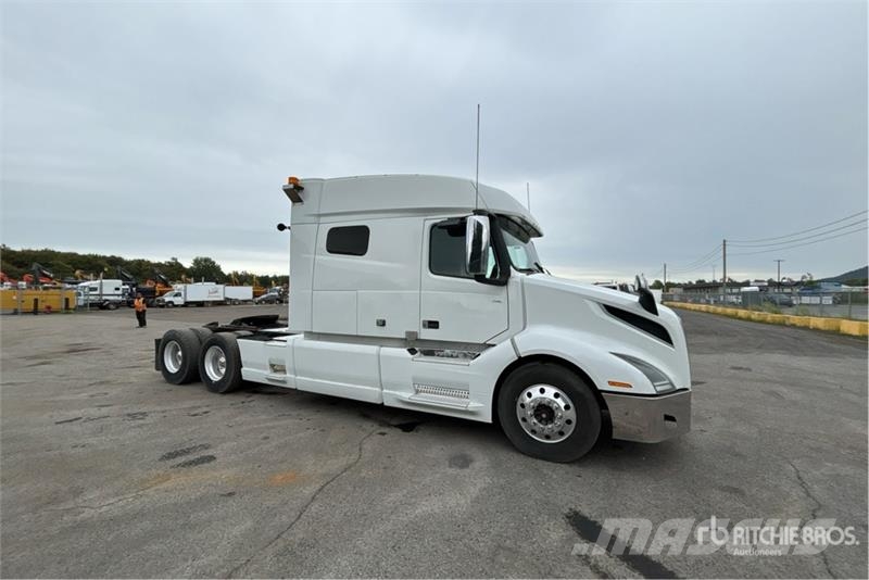 Volvo VNL Motrici e Trattori Stradali