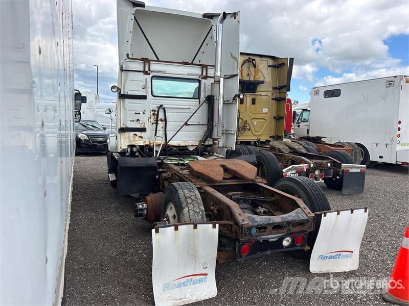 Volvo VNL Tracteur routier