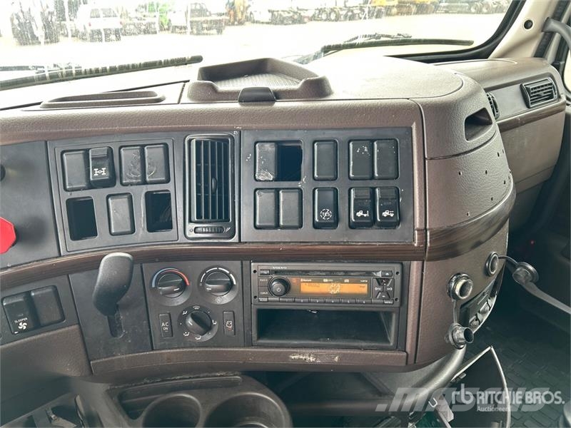 Volvo VNL Sattelzugmaschinen