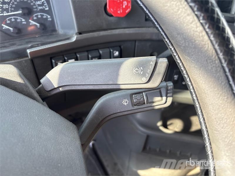 Volvo VNL Motrici e Trattori Stradali