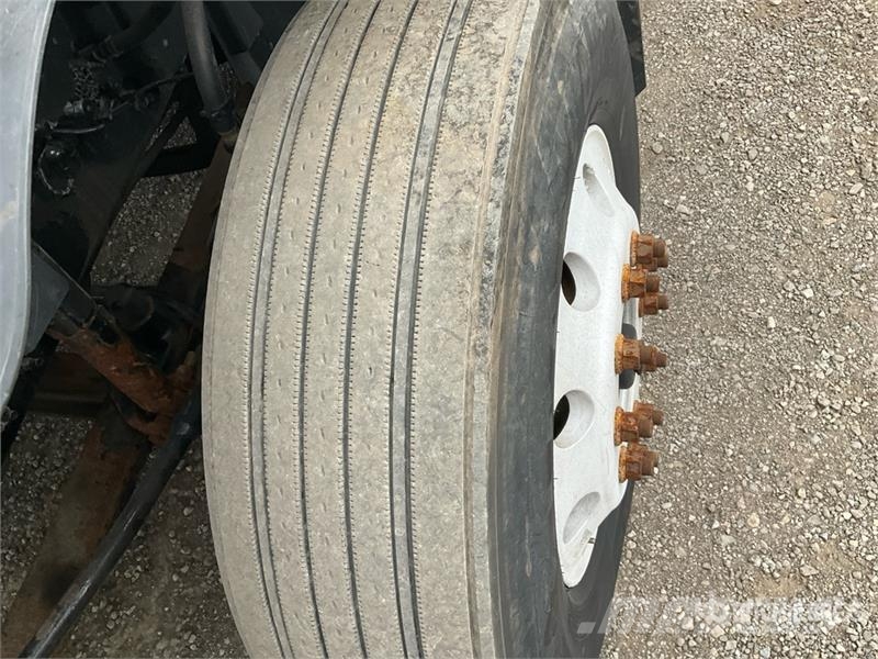 Volvo VNL Motrici e Trattori Stradali