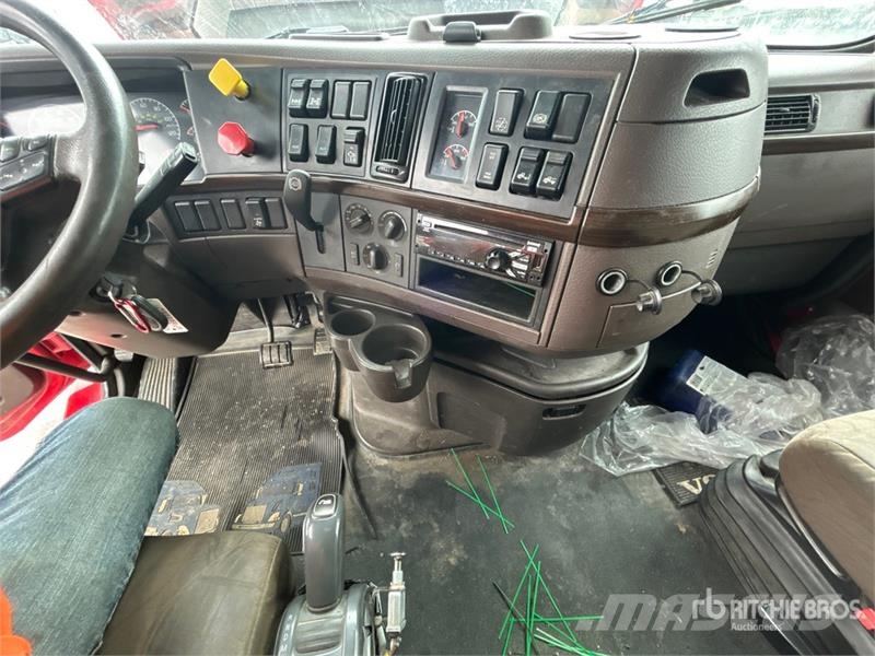 Volvo VNL Prime Movers