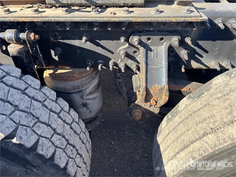 Volvo VNL Sattelzugmaschinen