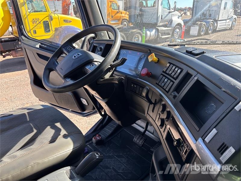 Volvo VNL Cavalos mecânicos