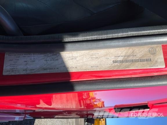 Volvo VNL Tegljači