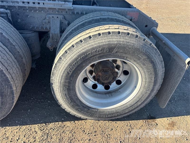 Volvo VNL Sattelzugmaschinen