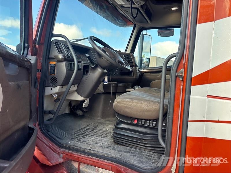 Volvo VNL Tractor Units