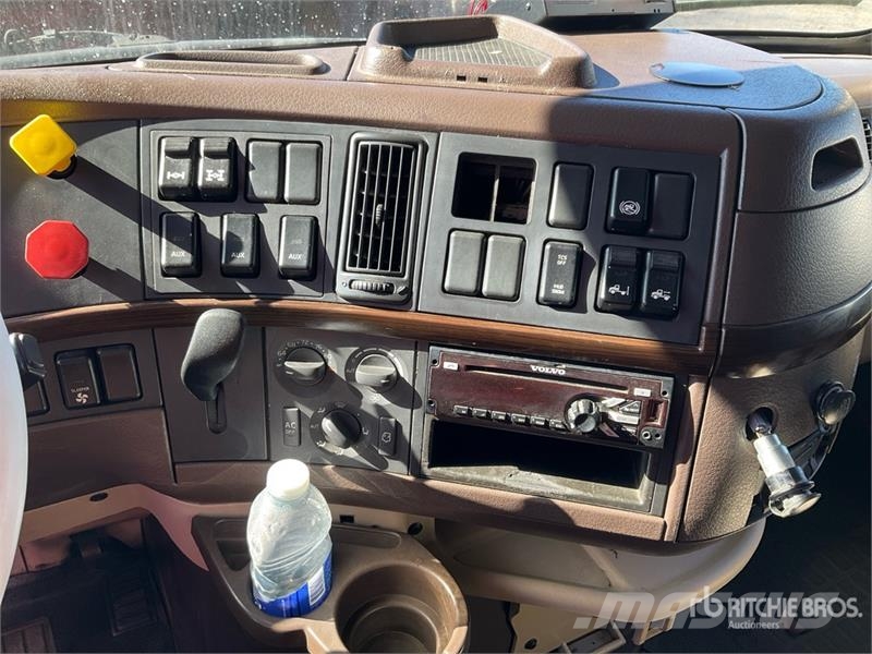 Volvo VNL Tegljači