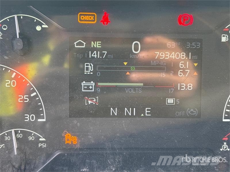 Volvo VNL Sattelzugmaschinen