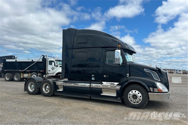 Volvo VNL Prime Movers
