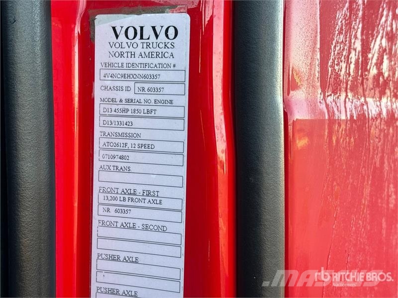 Volvo VNL Sattelzugmaschinen