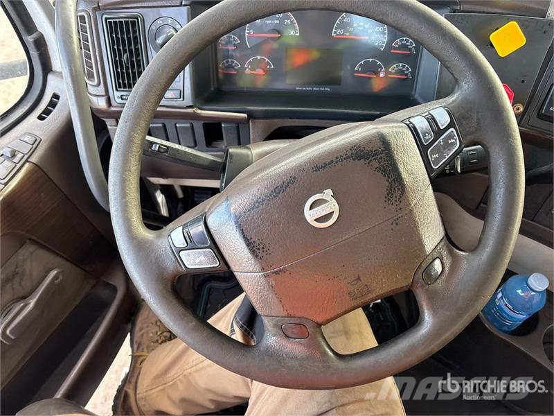 Volvo VNL Sattelzugmaschinen