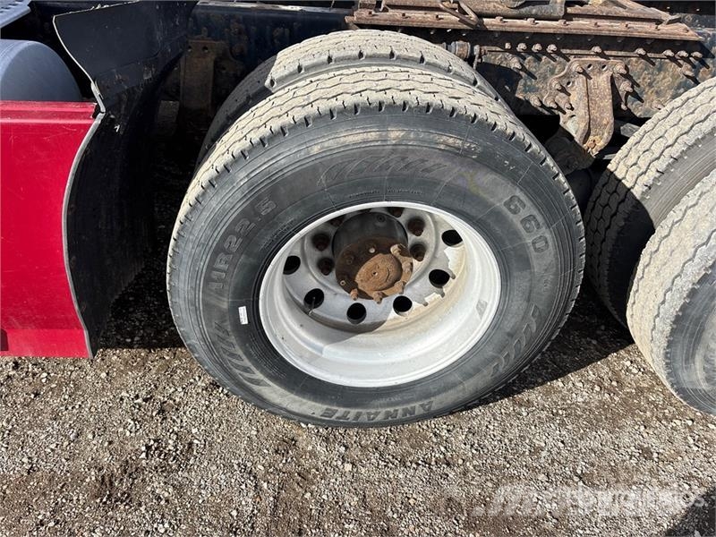 Volvo VNL 牵引车