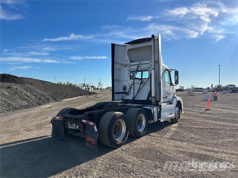 Volvo VNL Motrici e Trattori Stradali